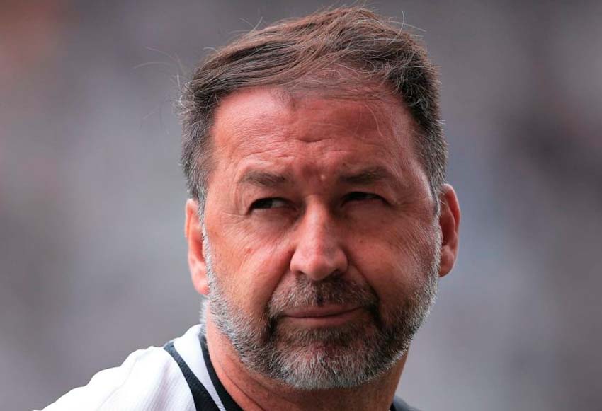 Augusto Melo, afastado: Início da reestruturação Corinthiana