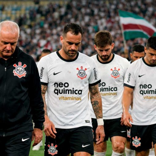 Corinthians perde para o Fluminense, se complica no Brasileirão e vê pressão sobre Dorival Júnior aumentar