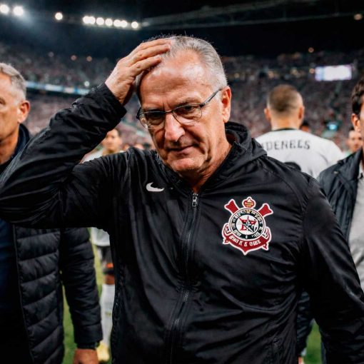 Corinthians afunda no Brasileirão, perde para o Internacional e demite Dorival Júnior em meio ao caos